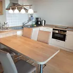Zwei Ankerpatz 70 Qm Mit Loggia & Puppenstube 50 Qm Mit Gartenterrasse In Naehe Steinhuder Lejlighed *