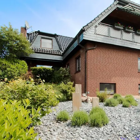 Zwei Ankerpatz 70 Qm Mit Loggia & Puppenstube 50 Qm Mit Gartenterrasse In Naehe Steinhuder דירה