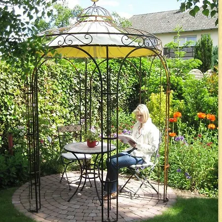 Zwei Ankerpatz 70 Qm Mit Loggia & Puppenstube 50 Qm Mit Gartenterrasse In Naehe Steinhuder דירה *