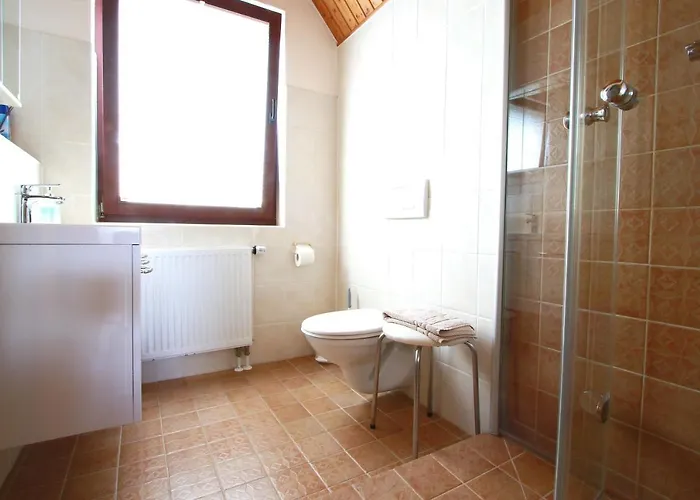 Zwei Ankerpatz 70 Qm Mit Loggia & Puppenstube 50 Qm Mit Gartenterrasse In Naehe Steinhuder Hagenburg